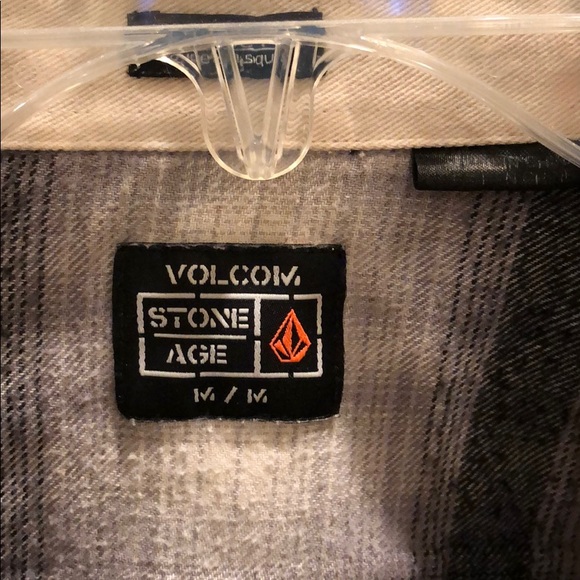Volcom Flannel - Picture 2 of 4